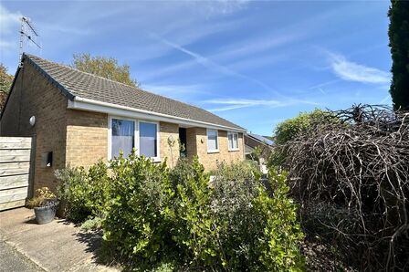 Lower Farthings, 3 bedroom Detached Bungalow for sale, £469,950