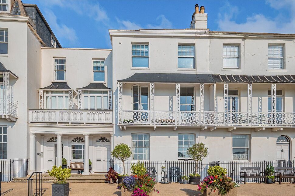 Main image of 2 bedroom  Flat for sale, Fortfield Terrace, Sidmouth, Devon, EX10