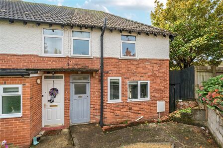 2 bedroom End Terrace House for sale