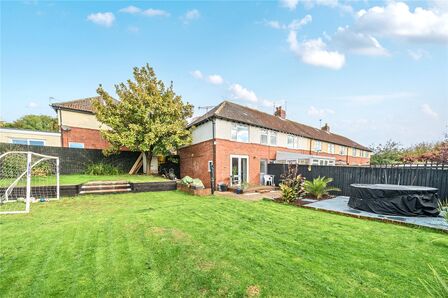 2 bedroom End Terrace House for sale