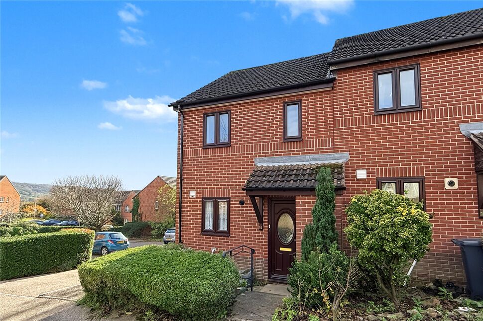 2 bedroom End Terrace House for sale