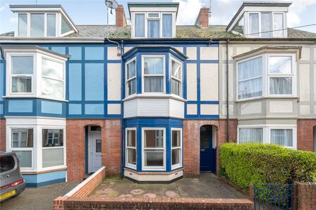 4 bedroom Mid Terrace House for sale