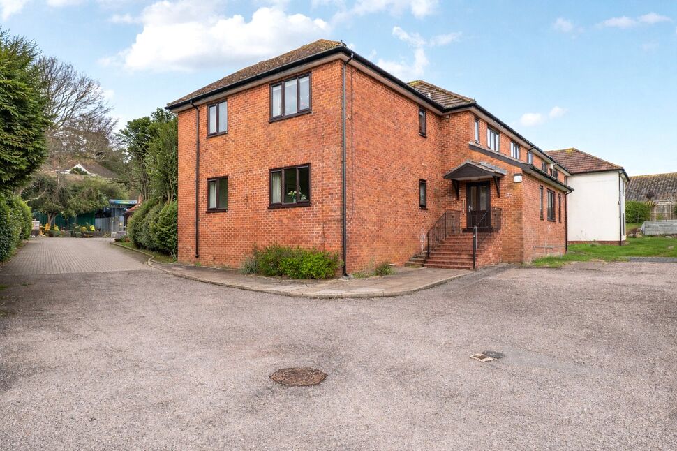 Main image of 1 bedroom Flat for sale, Temple Gardens, Sidmouth, Devon, EX10