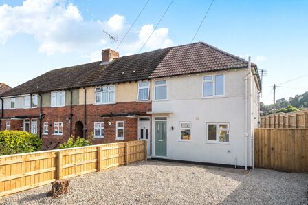 2 bedroom End Terrace House for sale