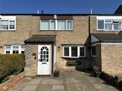 3 bedroom Mid Terrace House for sale