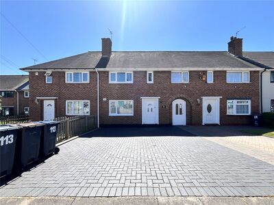 2 bedroom Mid Terrace House for sale