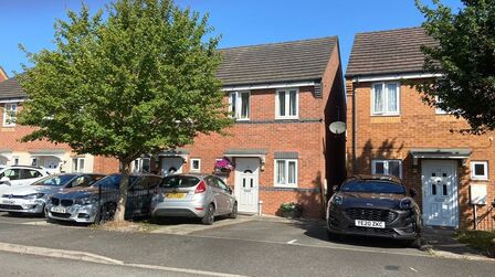 2 bedroom Semi Detached House for sale