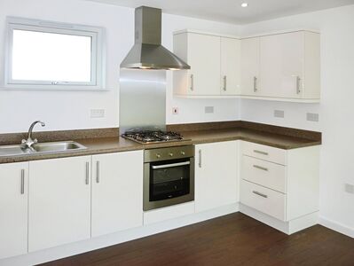 South Street, 2 bedroom  Flat to rent, £850 pcm