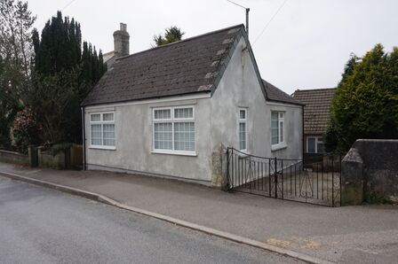 3 bedroom Detached Bungalow to rent