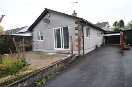 3 bedroom Detached Bungalow to rent