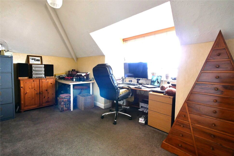 Bedroom Five / Office