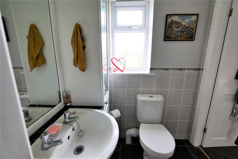 En-Suite Bathroom