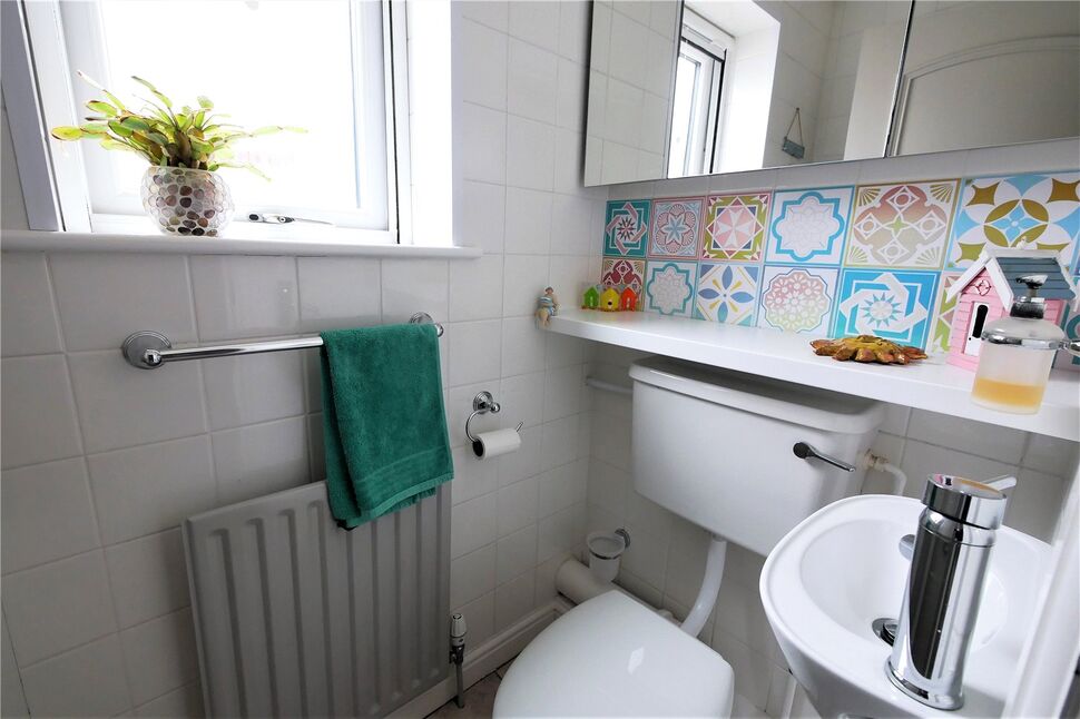 Cloakroom / WC