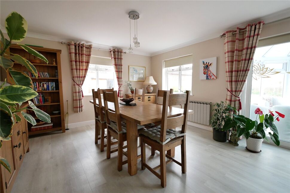 Lounge / Dining Room
