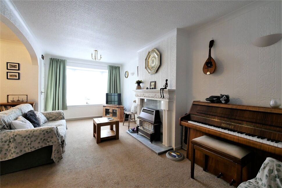 Lounge / Dining Room