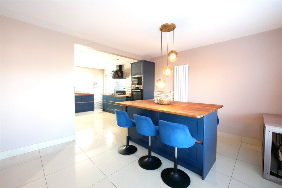 Open Plan Kitchen Diner / Living