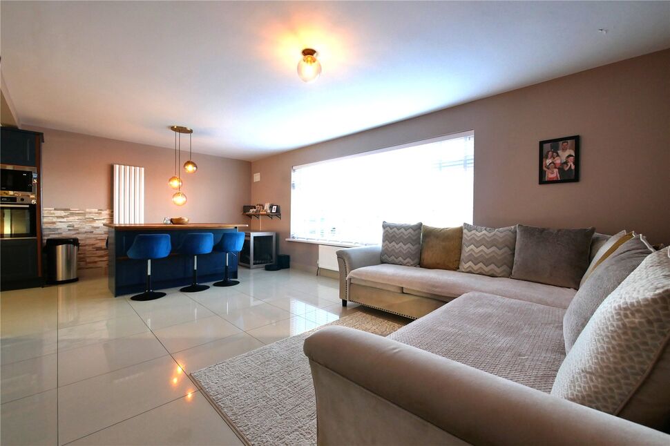 Open Plan Kitchen Diner / Living