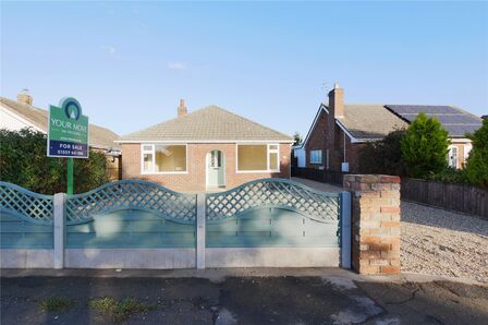 Sutton Road, 2 bedroom Detached Bungalow for sale, £260,000