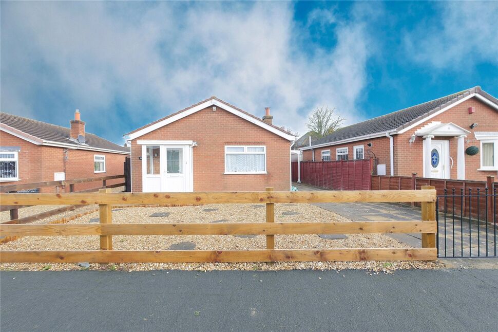 Main image of 2 bedroom Detached Bungalow for sale, Marine Avenue, Sutton-on-Sea, Lincolnshire, LN12