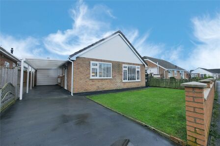 Camelot Gardens, 3 bedroom Detached Bungalow for sale, &pound;260,000