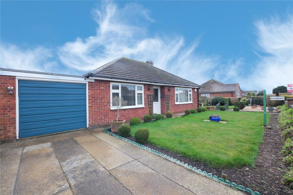 Main image of 2 bedroom Detached Bungalow for sale, Hogsthorpe Road, Mumby, Lincolnshire, LN13