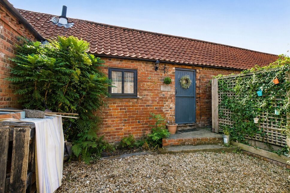 Main image of 2 bedroom Bungalow for sale, Crabtree Lane, Sutton-on-Sea, Lincolnshire, LN12