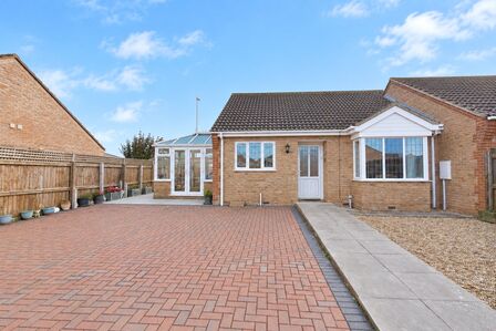 2 bedroom Semi Detached Bungalow for sale
