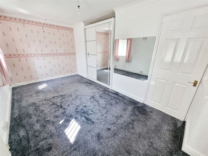 2 bedroom Semi Detached House for sale, Rivington Crescent, Fegg Hayes