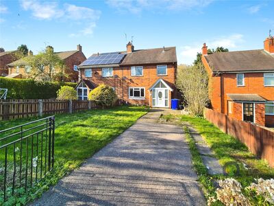 3 bedroom Semi Detached House to rent