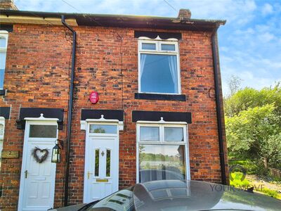 2 bedroom End Terrace House for sale