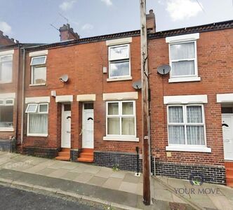 2 bedroom Mid Terrace House to rent