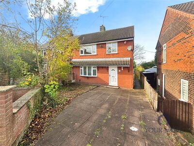 Whitehall Avenue, 3 bedroom Semi Detached House to rent, £850 pcm
