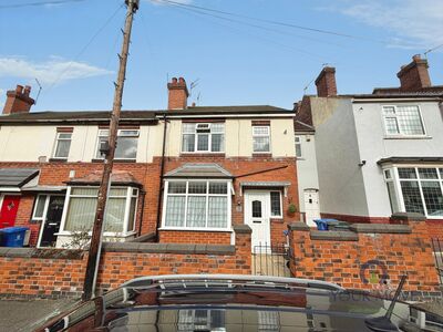 2 bedroom Mid Terrace House for sale