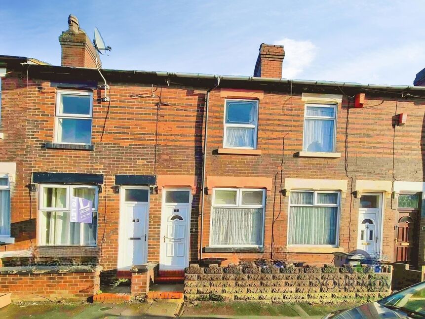 2 bedroom Mid Terrace House for sale