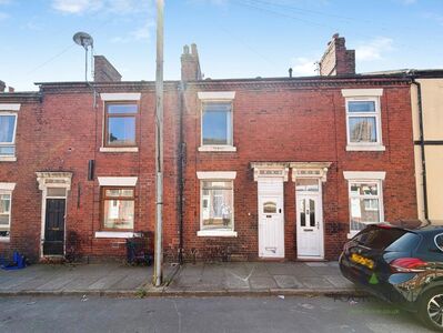 2 bedroom Mid Terrace House for sale