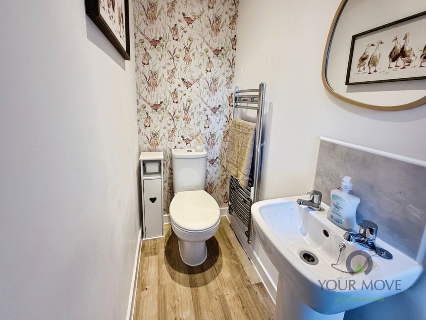 Cloakroom / Wc