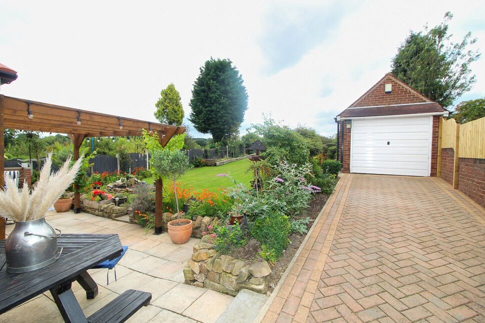 3 bedroom Detached Bungalow for sale, Aldham Crescent, Wombwell, S73