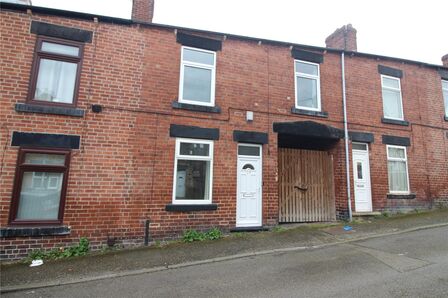 Orchard Street, 3 bedroom Mid Terrace House to rent, £750 pcm