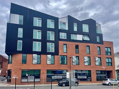 Alma Street, 1 bedroom  Flat for sale, £55,000