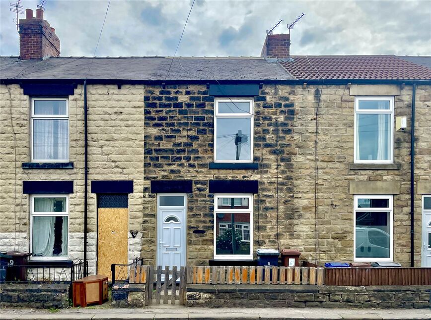 Main image of 2 bedroom Mid Terrace House for sale, Station Road, Wombwell, South Yorkshire, S73