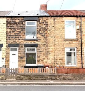 2 bedroom Mid Terrace House for sale