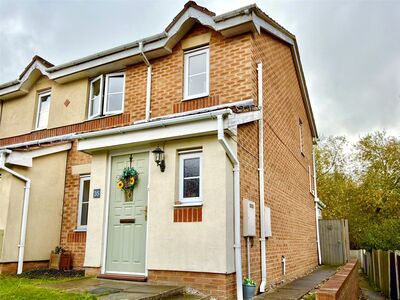 3 bedroom End Terrace House for sale