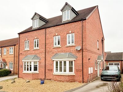 4 bedroom Semi Detached House for sale