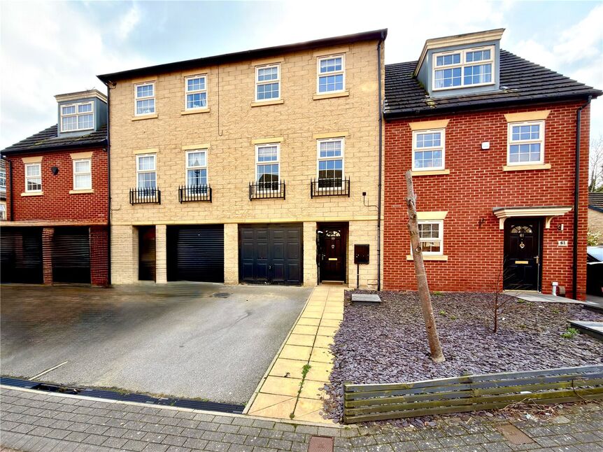 4 bedroom Mid Terrace House for sale