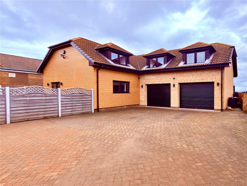 Main image of 4 bedroom Detached Bungalow for sale, Dartree Walk, Darfield, Barnsley, S73