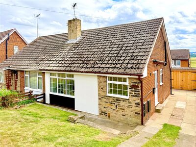 Springfield Close, 3 bedroom Semi Detached Bungalow for sale, &pound;215,000