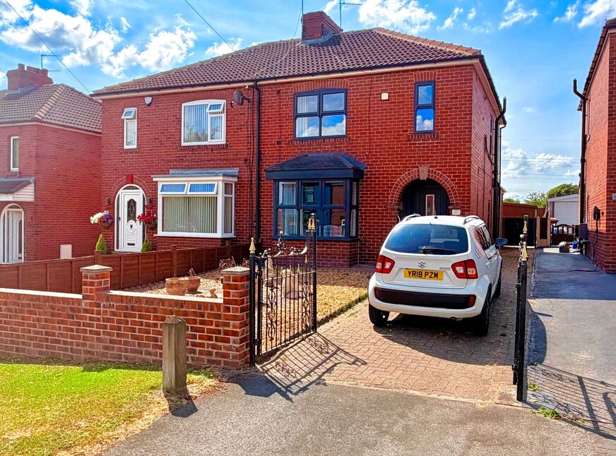 Main image of 3 bedroom Semi Detached House for sale, Rotherham Road, Wath-upon-Dearne, South Yorkshire, S63