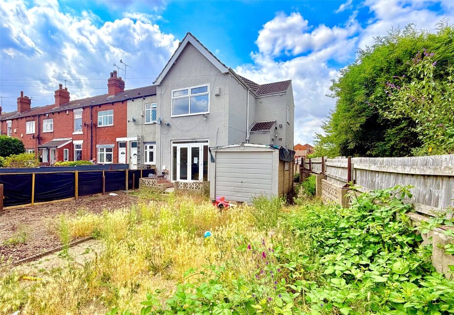 3 bedroom End Terrace House for sale