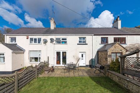 Whorlton Hall Cottages, 3 bedroom Mid Terrace House for sale, £289,950