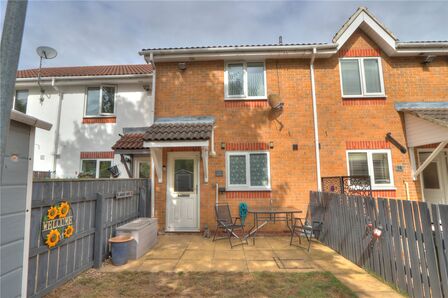 2 bedroom Mid Terrace House for sale